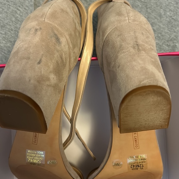 Vince Camuto Suede Heel - Picture 13 of 16